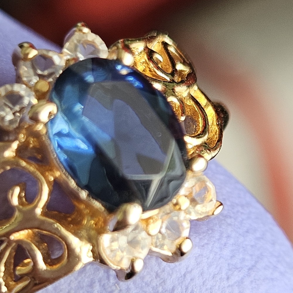 Haviland Gold Ring with Blue Gemstone and Crystal Accents - Picture 5 of 15